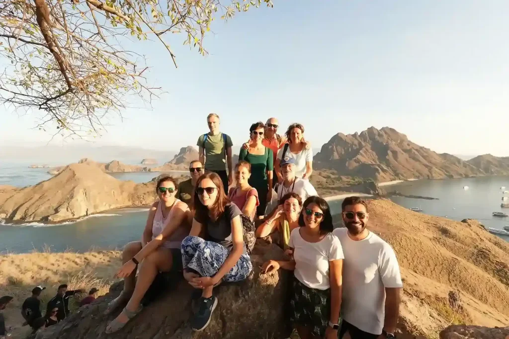 科莫多 Padar 島三色海灣全景 — 峇里島14天後可加接科莫多延伸行程