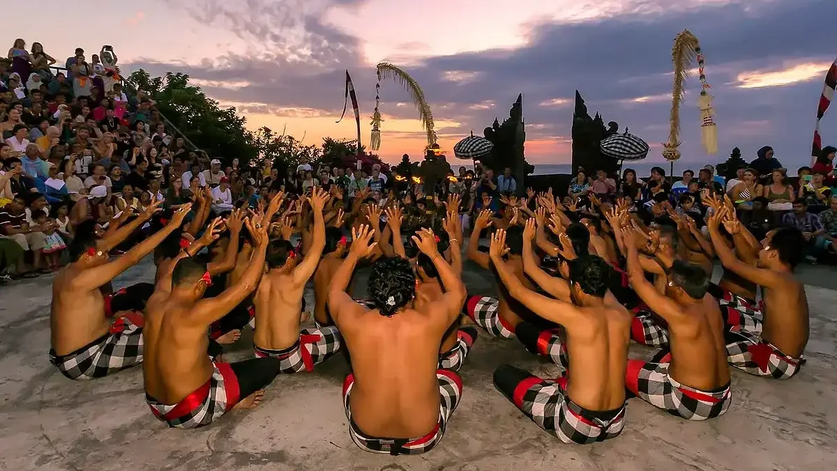 烏魯瓦圖 Kecak 火舞表演 — 峇里島獨有文化體驗
