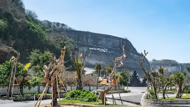 Melasti 白沙海灘 — 峇里島自由行套餐南部行程
